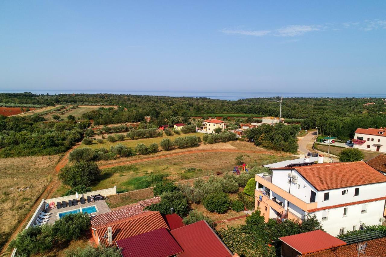 Apartments Villa Adamovic Umag Exterior photo