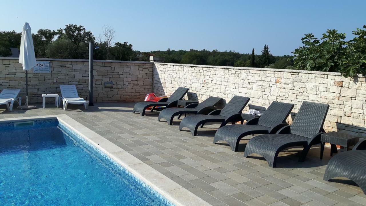 Apartments Villa Adamovic Umag Exterior photo